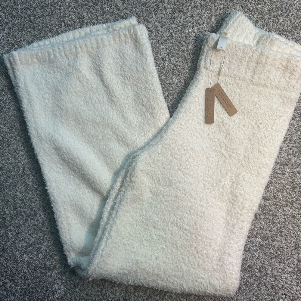 SKIMS Cozy White Boulce Pants NWT